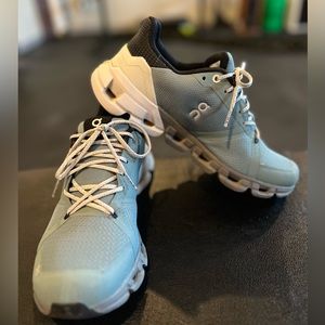 ON Cloudflyer Waterproof